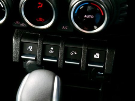 2023 Suzuki Jimny - thumbnail 27