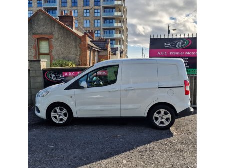 2019 Ford Courier - thumbnail 12