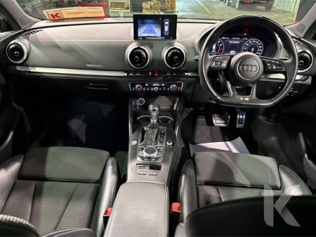 2020 Audi A3 1.4 AUTOMATIC - S-LINE - ALLOY WHEELS - MULTI FUNCTION STEERING WHEEL - CRUISE CONTROL - ELECTRIC SEATS - HEATED SEATS - REVERSE CAMERA €25,950 thumbnail