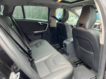 2018 Volvo V60 D4 CLASSIC 2.0 D // OPENING SUNROOF // FULL SERVICE HISTORY // ADAPTIVE CRUISE CONTROL €19,900 thumbnail