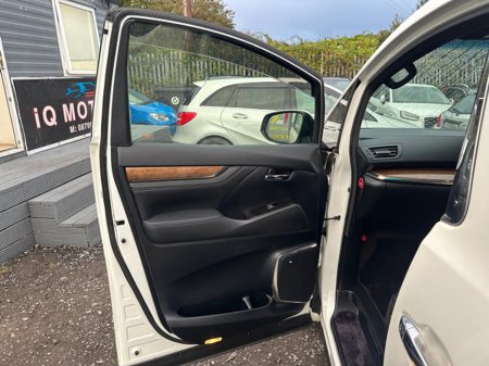 2015 Toyota Alphard Executive Lounge 2.5 Petrol Hybrid (0896) €39,995 thumbnail