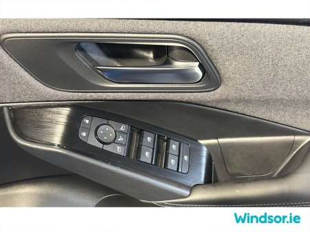 2025 Nissan Qashqai ePOWER QASHQAI SV €37,995 thumbnail