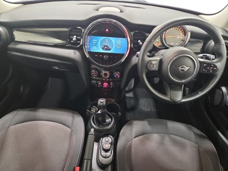 2021 MINI Hatch - thumbnail 4