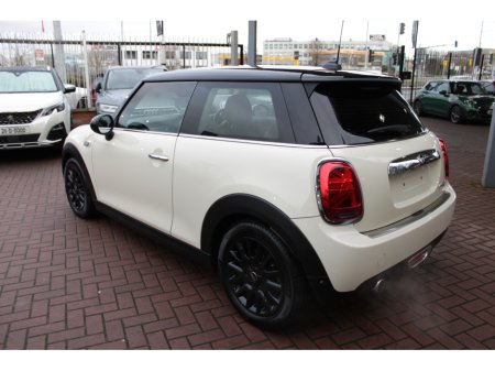 2019 MINI Cooper 1/5D COOPER SPORT EDITION WITH ONKLYB 79,000KM'S // WHAT A CAR // HEATED LEATER RECARO TYPE SEATS // WELL WOTH VIEWING // BUY WITH CONFIDENCE AA AND SIMI APPROVED DEALER 2026 // FINANCE ARRNAGED // €17,950 thumbnail