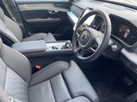 2025 Volvo XC90 - thumbnail 11