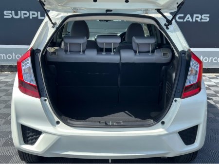 2014 Honda Fit Hybrid €9,250 thumbnail