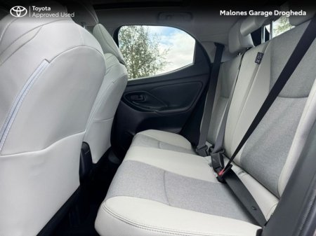 2023 Toyota Yaris - thumbnail 7