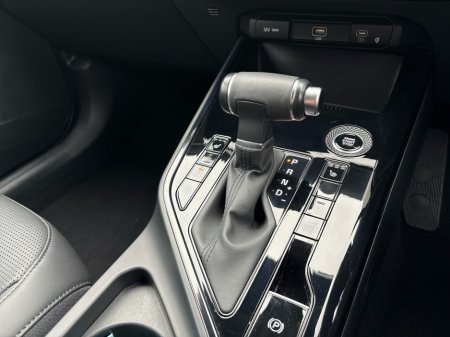 2025 Kia Niro - thumbnail 12