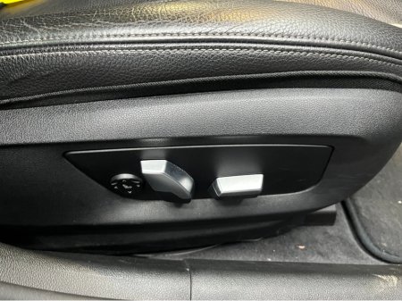 2017 BMW 5 Series €22950! 2017 BMW 530E LUXURY iPERFORMANCE 2.0 AUTOMATIC / CRUISE CONTROL / 360° PARKING CAMERA / ELECTRIC HEATED SEATS €22,950 thumbnail