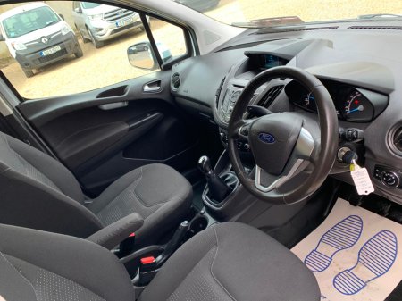 2018 Ford Transit Courier - thumbnail 14