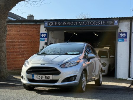 2016 Ford Fiesta - thumbnail 1