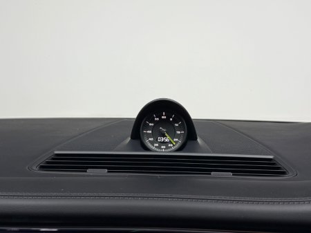 2023 Porsche Panamera - thumbnail 22