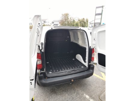 2020 Citroen Berlingo LX 1.5 BLUEHD 75 S&S 650K M 20 €14,500