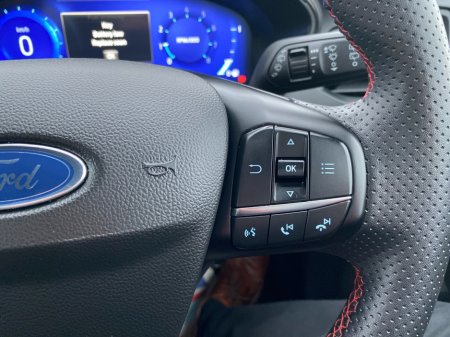 2023 Ford Focus - thumbnail 11