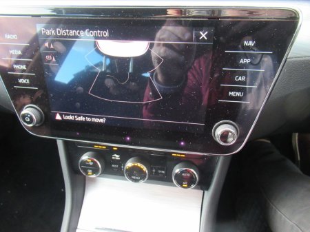 2022 Skoda Superb SUPERB AMB 2.0TDI 150HP DSG €28,990 thumbnail