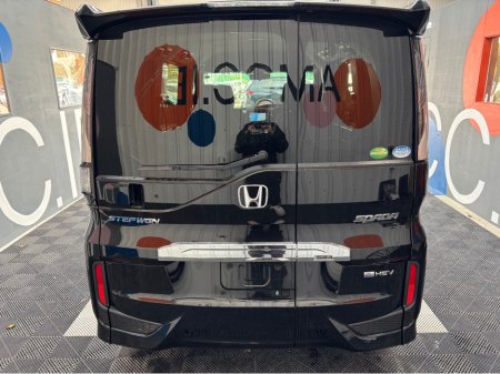 2021 Honda Stepwagon - thumbnail 5