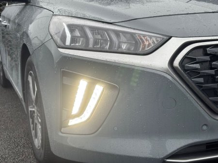 2020 Hyundai Ioniq PREMIUM SE PHEV S-A €19,638 thumbnail