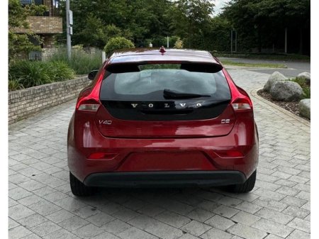 2017 Volvo V40 2.0 D2 MOMENTUM NAV + 120B 120BHP 5DR 40 SERIES €9,950