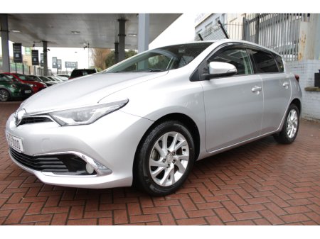 2017 Toyota Auris 1.8 HYBRID 5DR HATCHBACK AUTO  //1 OWNER CAR WITH ONLY 22,000 KM'S // BUY WITH CONFIDENCE AA AND SIMI APPROVED DEALER 2026 // FINANCE ARRANGED // ALL TRADE INS WELCOME // €16,950 thumbnail