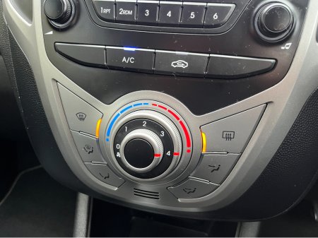 2018 Hyundai ix20 - thumbnail 17