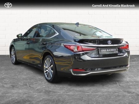 2022 Lexus ES 300 H Hybrid Dynamic €41,950 thumbnail
