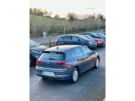 2022 Volkswagen Golf 2.0 TDI 115HP €24,950 thumbnail