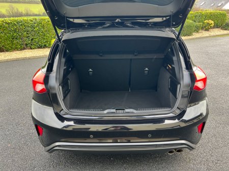 2022 Ford Focus 1.0T EcoBoost Hybrid 125PS ST-Line €22,950 thumbnail