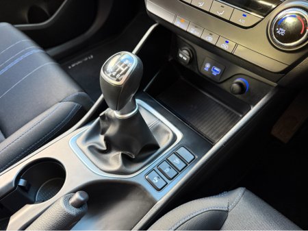 2016 Hyundai Tucson FULL SERVICE HISTORY..PARKING SENSORS €13,950 thumbnail