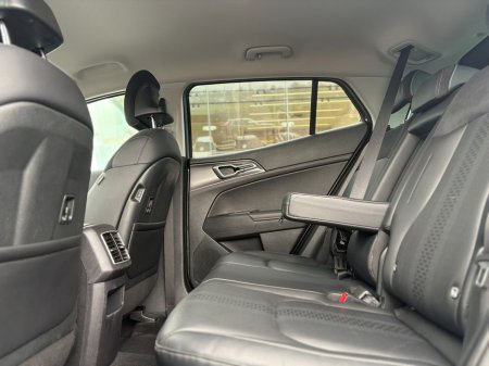 2025 Kia Sportage - thumbnail 3