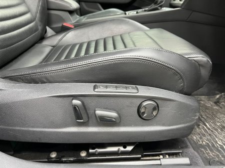 2018 Volkswagen Passat - thumbnail 26