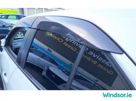 2021 Toyota Yaris Cross - thumbnail 32