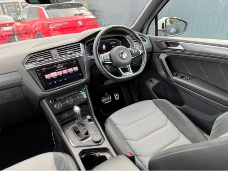 2019 Volkswagen Tiguan R-LINE 4WD - 2.0L DIESEL - AUTO - 12M WARRANTY - CAR: 1724 €32,950 thumbnail