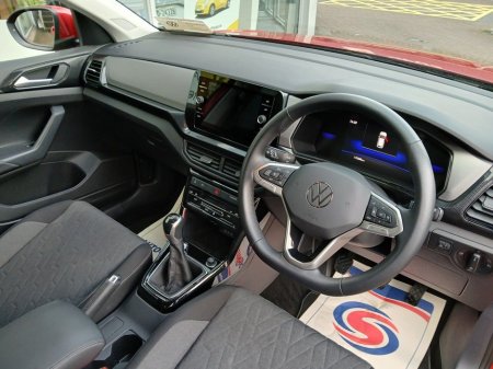 2025 Volkswagen T-Cross 1.0 TSI M5F 95HP Edit 75, Kings Red, 17km. €28,750 thumbnail