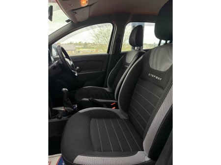 2019 Dacia Sandero - thumbnail 13