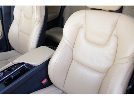 2023 Volvo XC90 - thumbnail 25