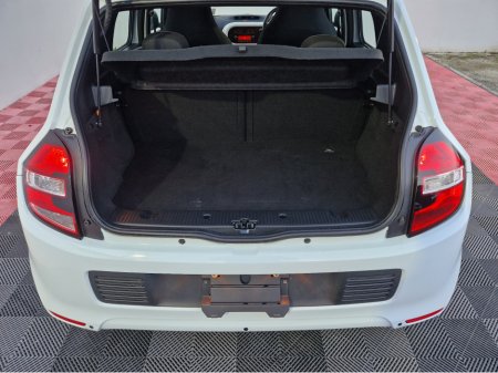 2018 Renault Twingo DYNAMIQUE 900cc PETROL AUTOMATIC 5DR thumbnail