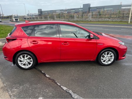 2015 Toyota Auris - thumbnail 6