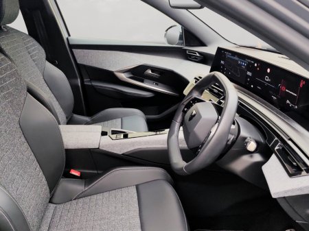 2025 Peugeot 3008 - thumbnail 2