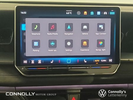 2026 Volkswagen Tayron R-Line thumbnail