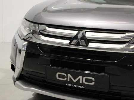 2017 Mitsubishi Outlander OUTL 4WD 6MT 4DR 7S 17MY 7 SEATS €16,950 thumbnail