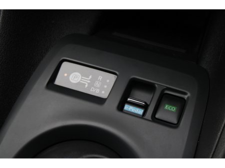 2022 Nissan Leaf - thumbnail 17