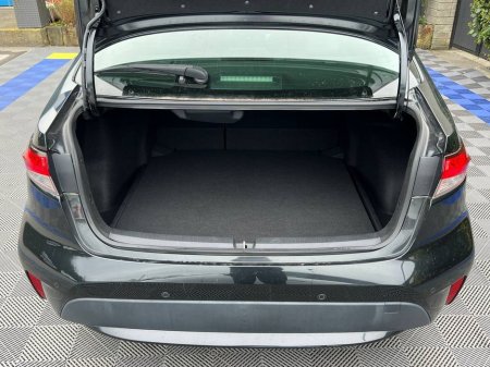 2020 Toyota Corolla - thumbnail 13