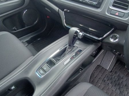 2020 Honda Vezel  €19,950 thumbnail