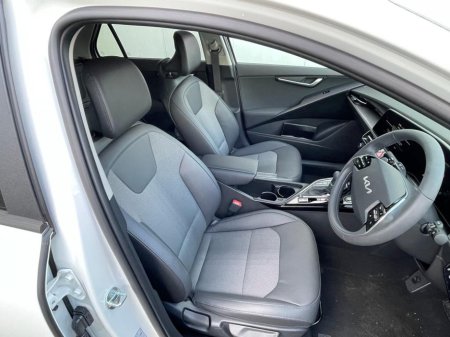 2024 Kia Niro - thumbnail 9