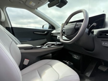 2025 Kia EV6 - thumbnail 10