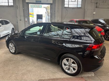 2023 Volkswagen Golf - thumbnail 16