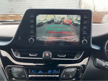 2020 Toyota C-HR - thumbnail 16