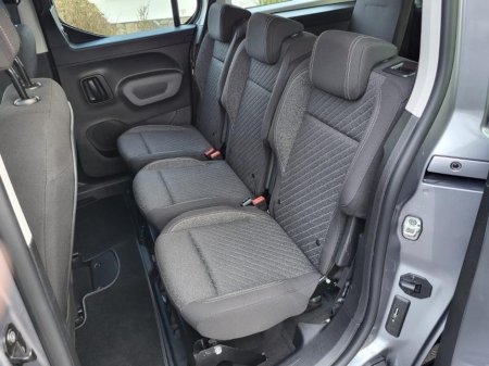 2025 Peugeot Rifter - thumbnail 15