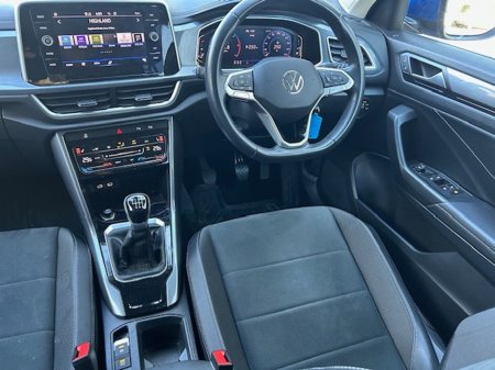 2023 Volkswagen T-Roc - thumbnail 7