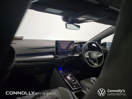 2026 Volkswagen Golf R-Line thumbnail